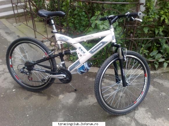 Dezmembrare! - Se vinde tot de pe aceasta bicicleta! Pentru - Vanzari accesorii bicicleta