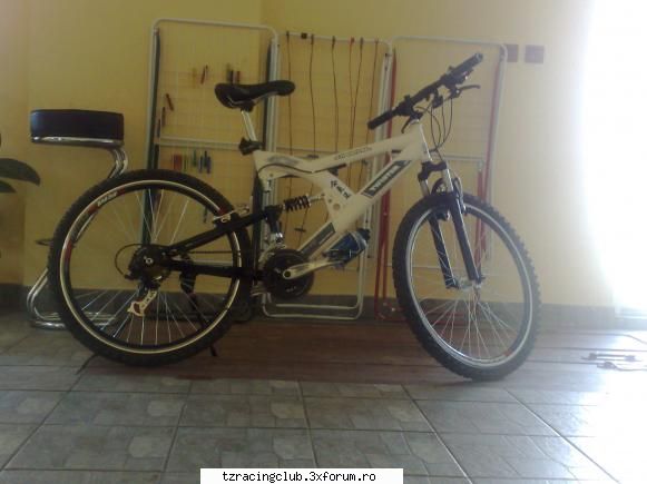 evolutia unei biciclete! stage jante duble remerex cauciucuri noi!