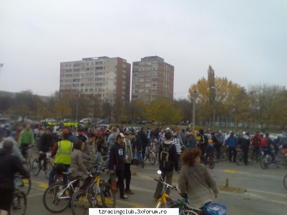 octombrie 2008: mai sunt biciclisti timisoara? scuzati claritatea este facuta telefonul mobil