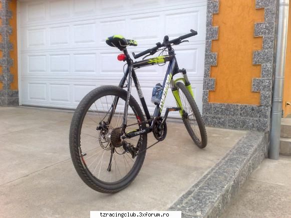prezentam tzacklele! alt membru important este edy! avand cea mai bicicleta dintre noi! merida verde